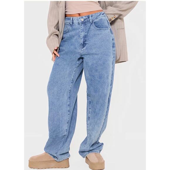 PRETTYLITTLETHING Denim - Vintage Mid-Wash Boyfriend Jeans Dipped Back Waistband | Relaxed Fit size 8